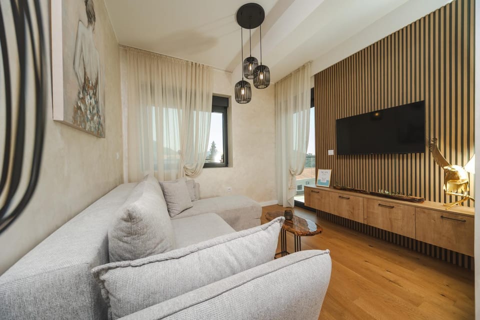 TV and multimedia, Living room
