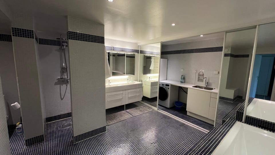 Shower, Toilet, Bathroom, Bath, washing machine