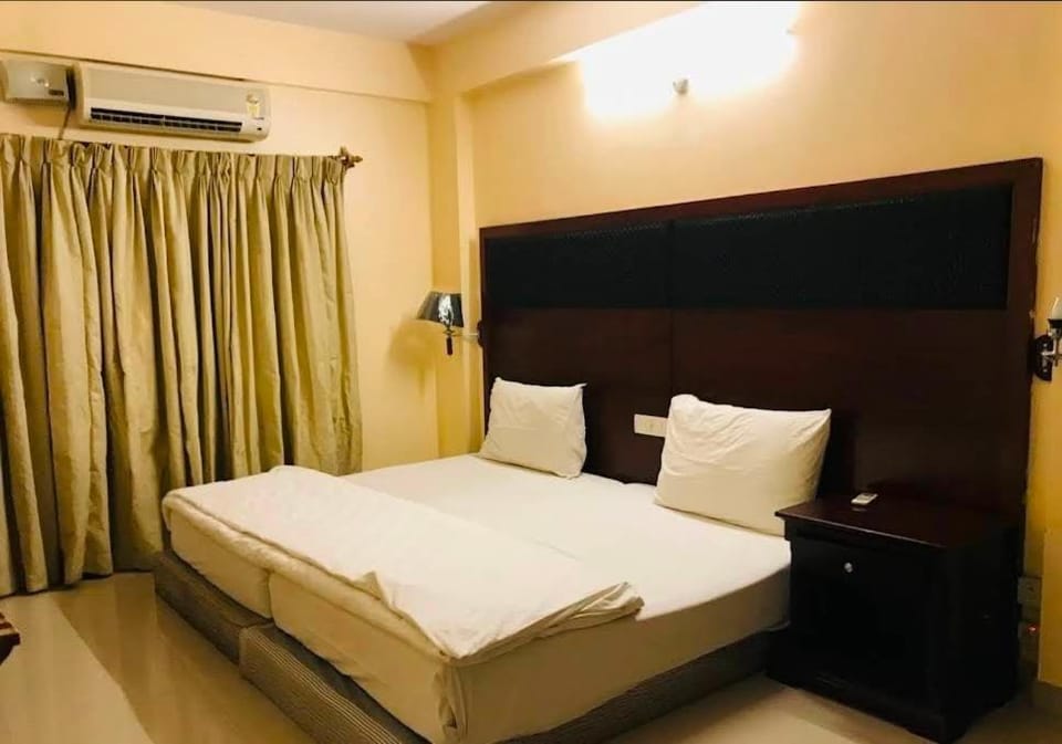 Hotel sea pearl Hotel in Bengaluru