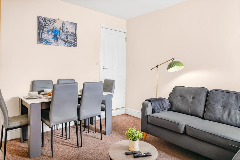 Living room, Seating area, Dining area