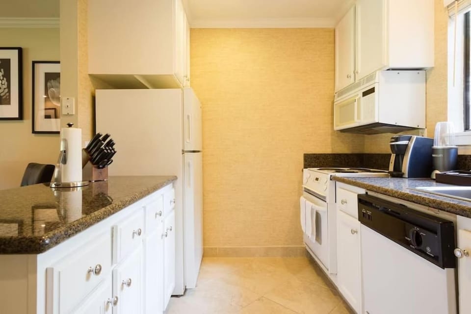 2BR Napa Getaway Side-by-Side Condos Golf View House in Napa Valley