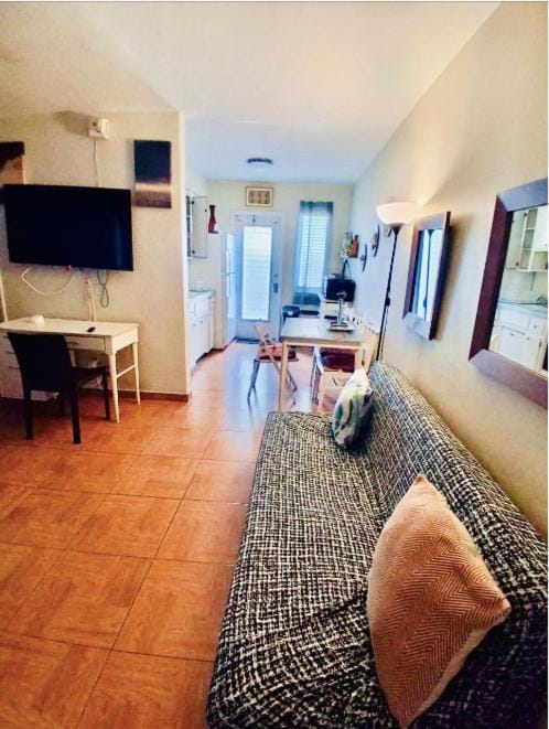 Charming 1BR Hollywood Studio with Garden and BBQ Apartment in Hollywood