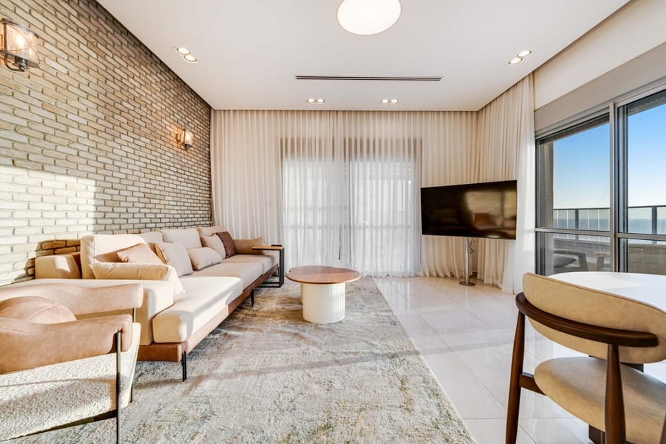 Luxury Penthouse with Seaview Apartment in South District