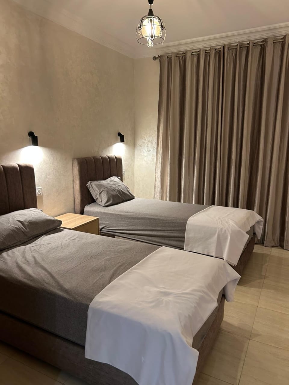 Belle Appartement Moderne Centre Larache Wifi Parking Ascenseur Clim Plage Gardien Apartment in Tangier-Tétouan-Al Hoceima