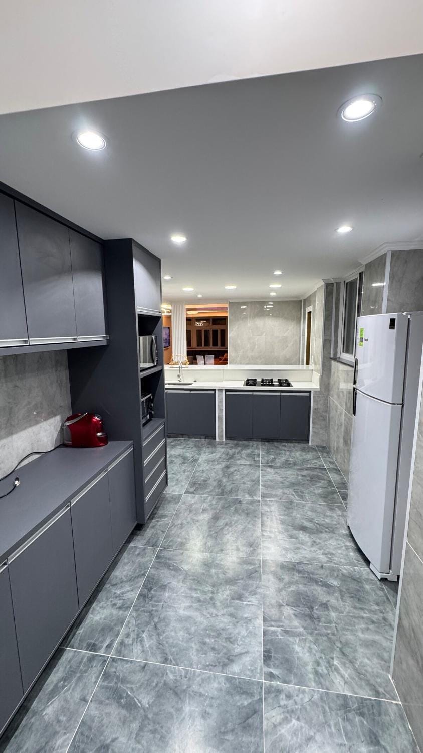 4 suite apartment in Copacabana Rio de Janeiro one block from the beach Apartment in Rio de Janeiro