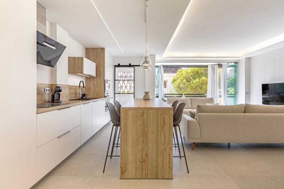 TV and multimedia, Kitchen or kitchenette, Living room