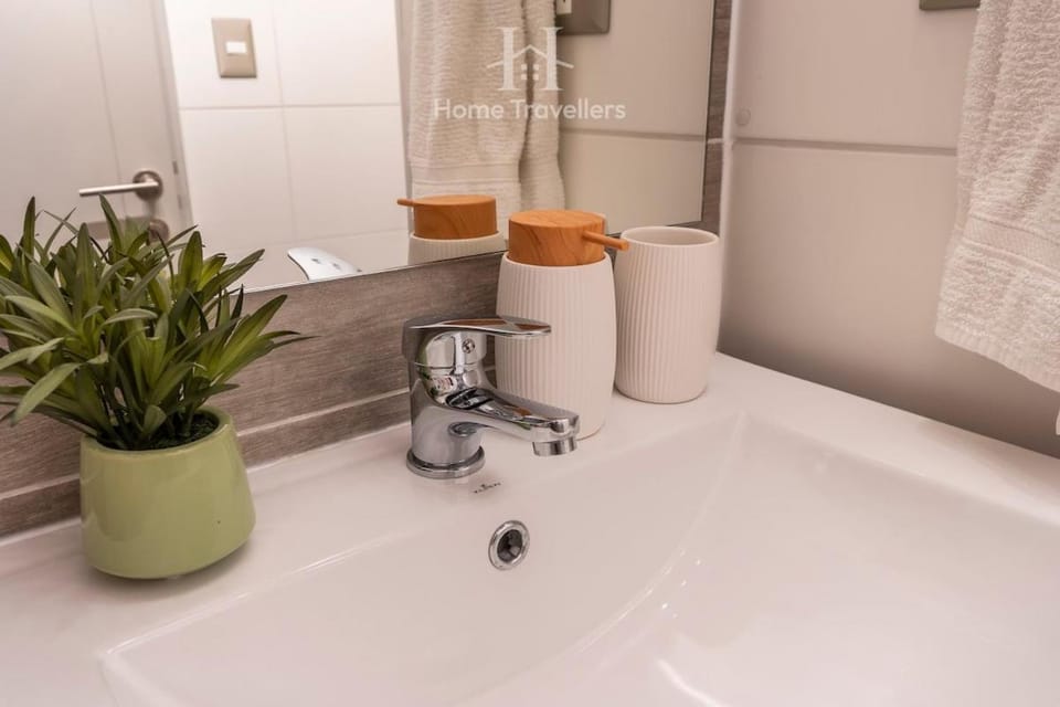 HT Comfortable studio steps from Movistar Arena Apartment in Santiago