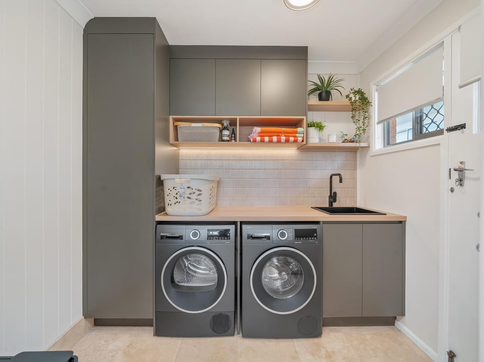 laundry, washing machine, dryer