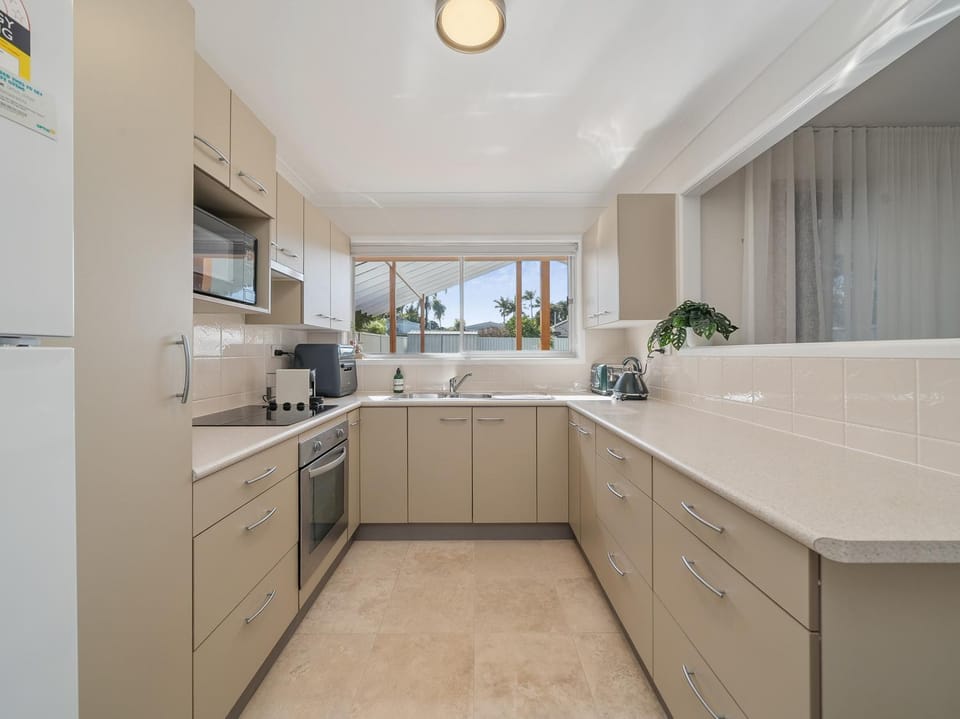 Kitchen or kitchenette, kitchen