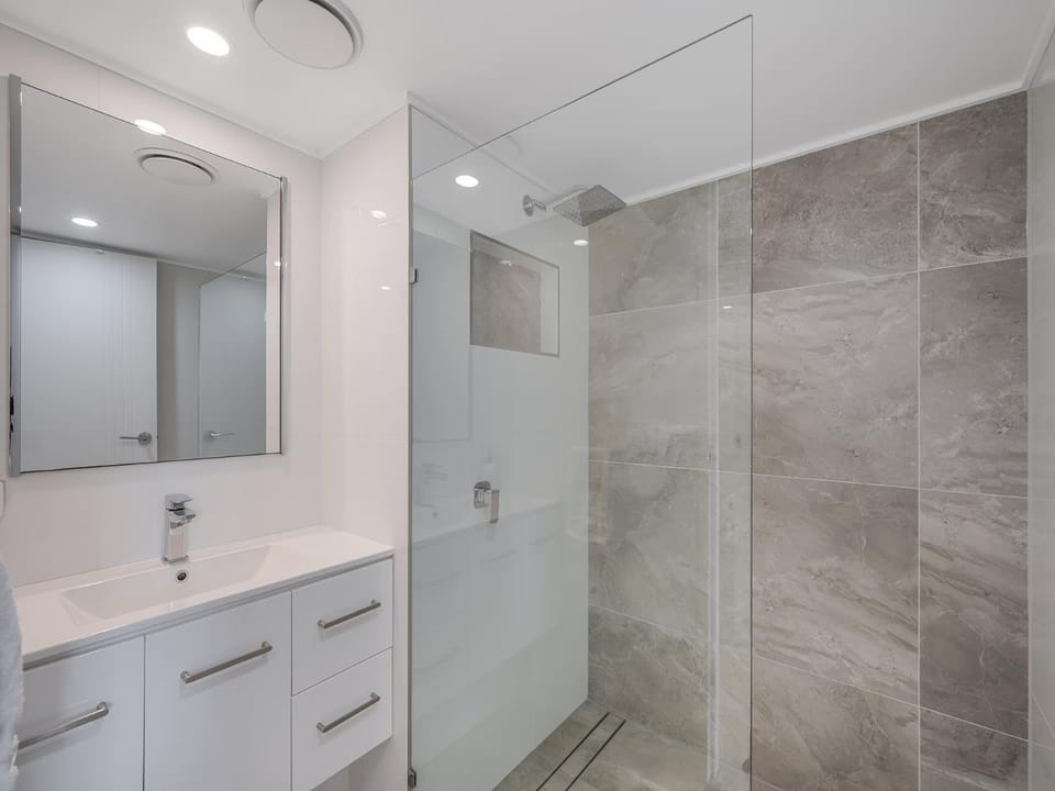 Oceanic Apt Unit 8 Apartment in Kings Beach