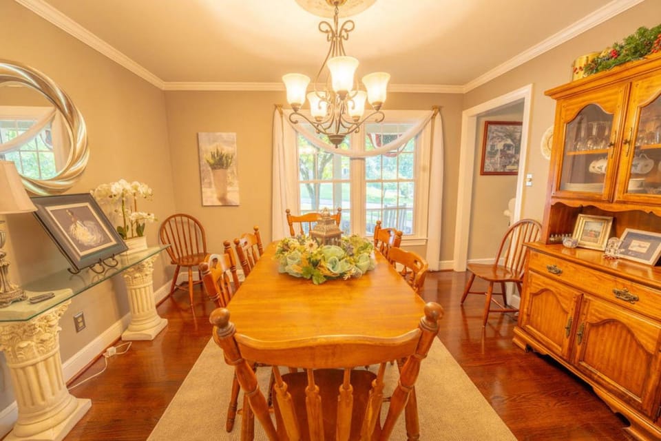 Roomy Retreat Martinsville Speedway House in Martinsville