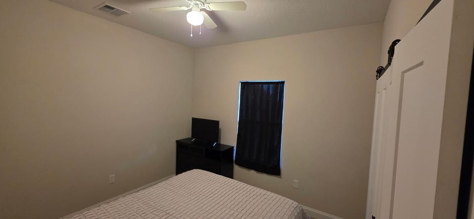Room in Downtown Orlando! Close to everything! Vacation rental in Orlando