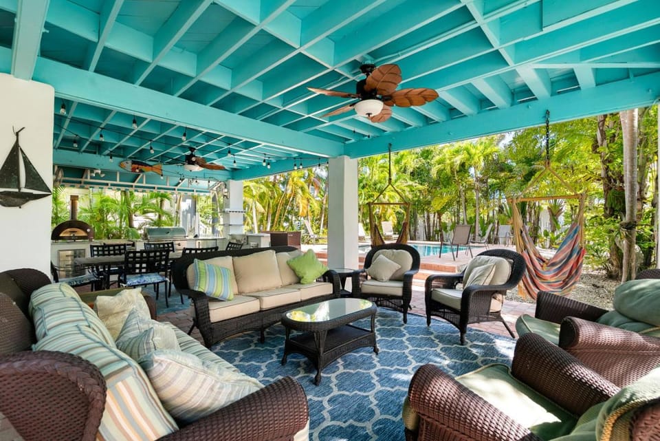 Tropical Villa Retreat Pool & Hot Tub House in Key Largo