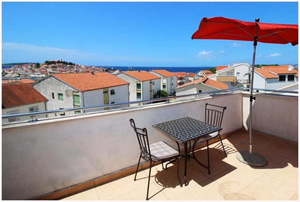 Balcony/Terrace, City view, Sea view