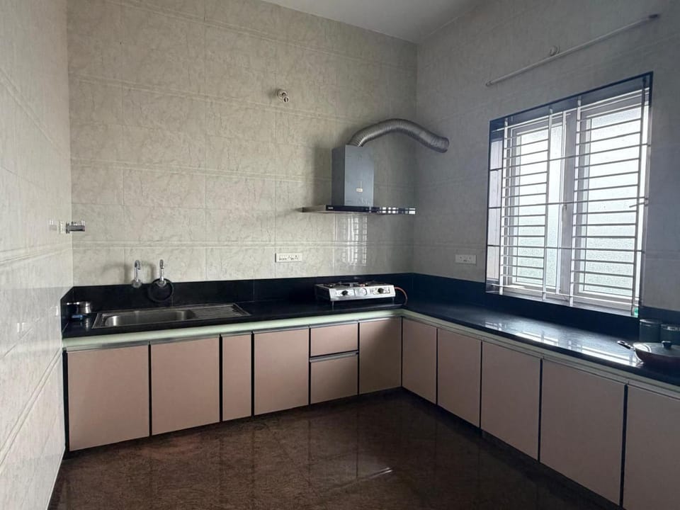 Home Rental in Coimbatore-3kms from Airport House in Coimbatore
