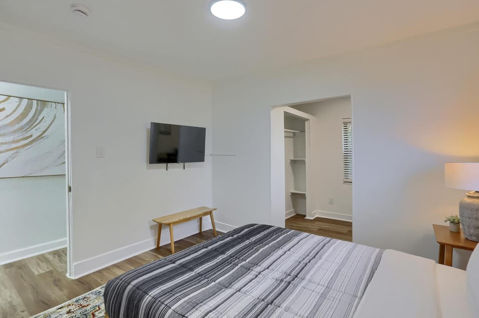Bed, Bedroom
