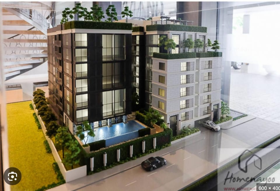 Pet friendly House near BTS Pluenjit House in Bangkok