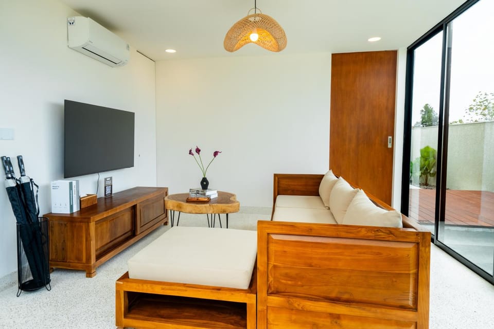 Communal lounge/ TV room, TV and multimedia