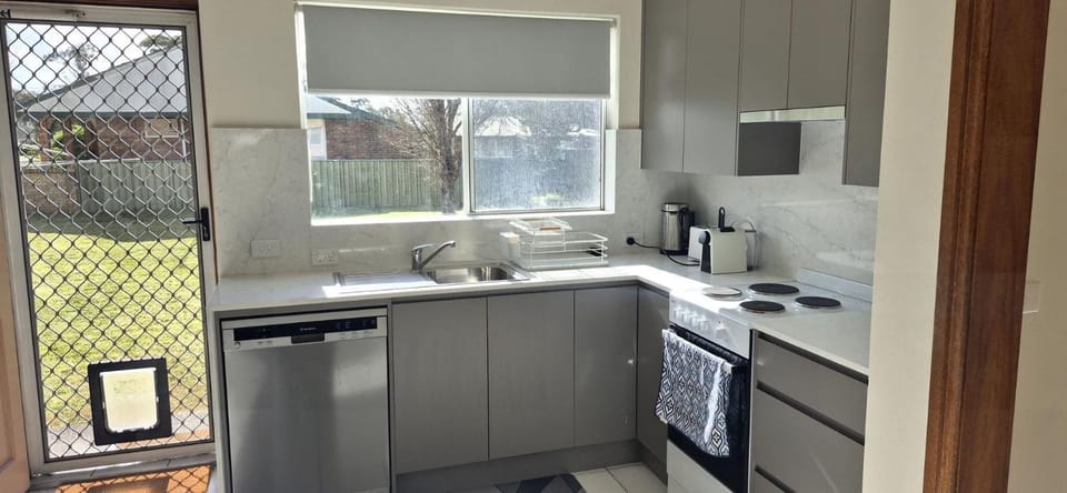Barefoot on Collingwood by Book Jervis Bay Your Beachside Escape in Vincentia Apartment in Vincentia