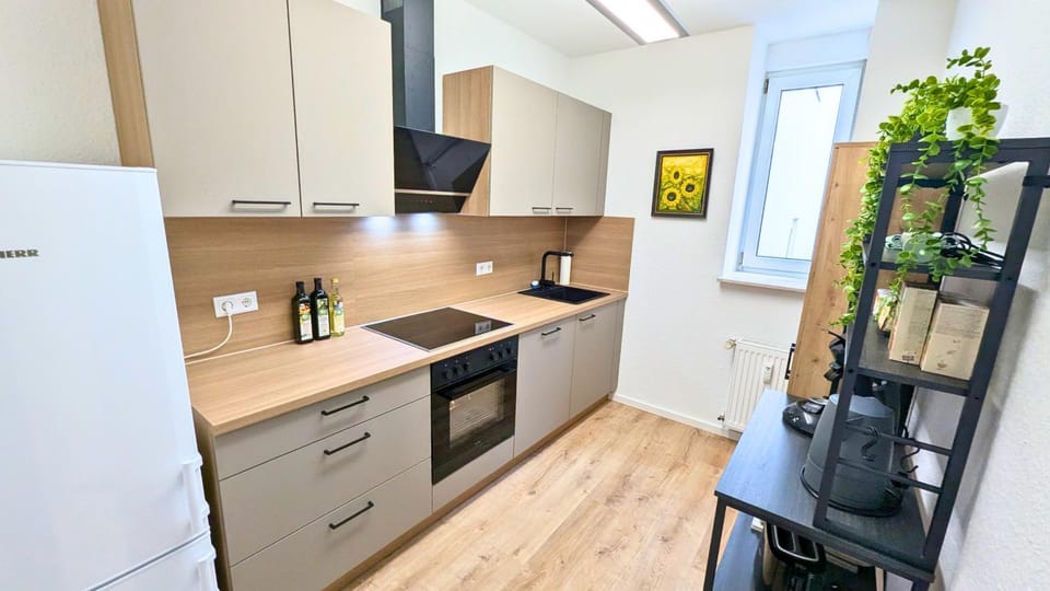 Coffee/tea facilities, dishwasher, stove, kitchen