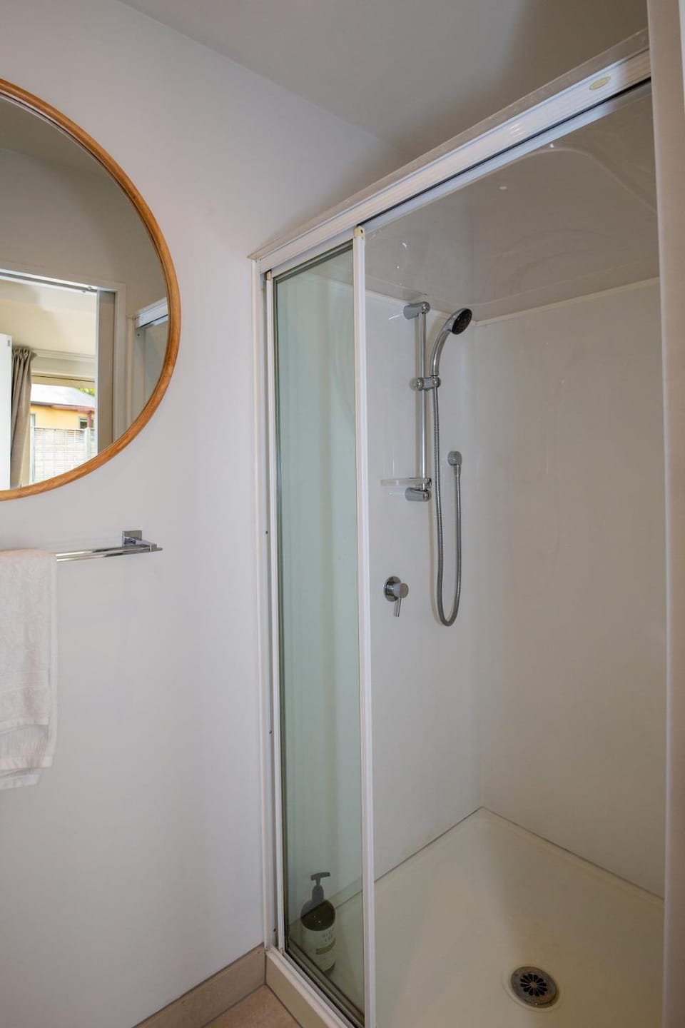 Frankton Hideaway Apartment in Queenstown