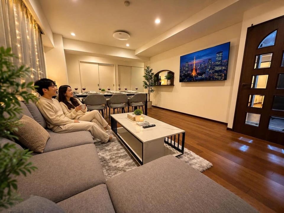 Spacious Family Apartment in Tokyo Up to 12 Guests Elevator Apartment hotel in Japan