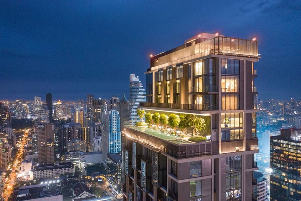 Super Luxury Residence near Central BTS Chidlom House in Bangkok