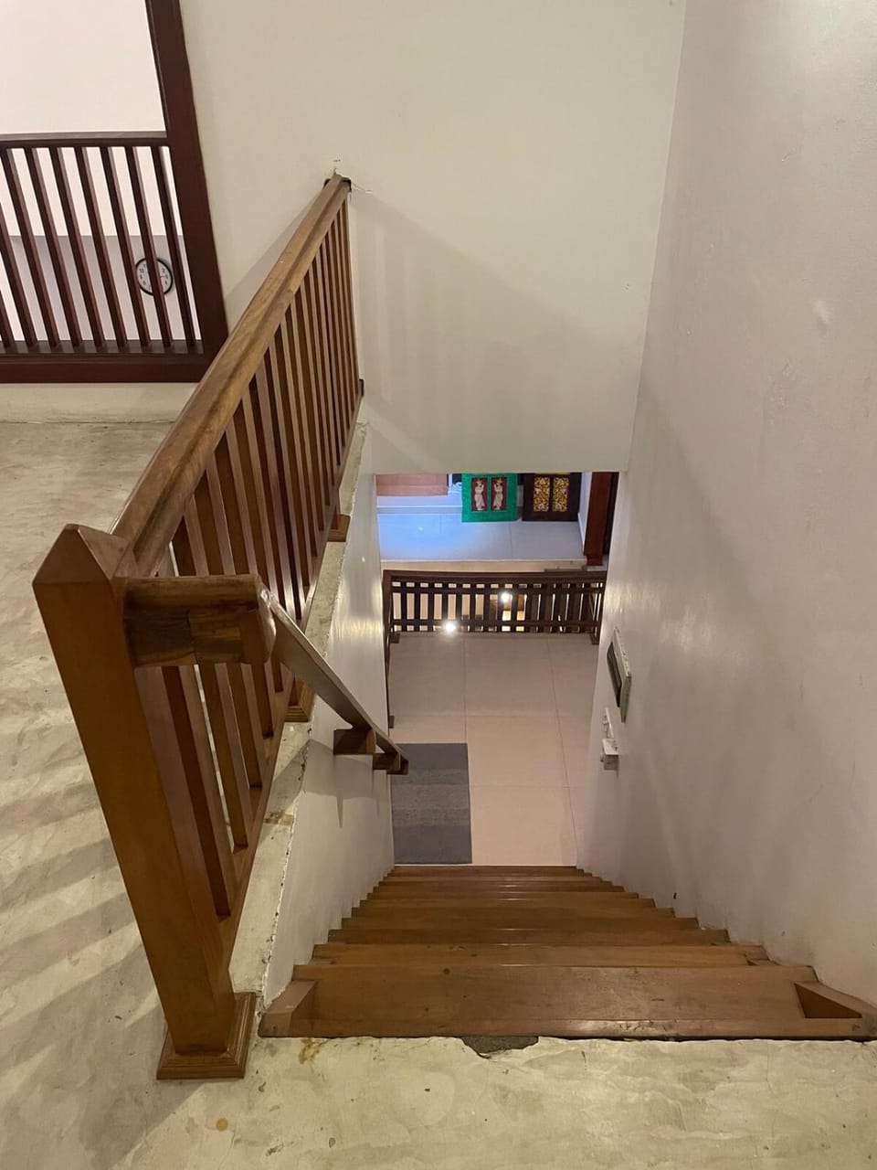Peco Townhouse - Spacious Private Upstairs Retreat Apartment in Western Province