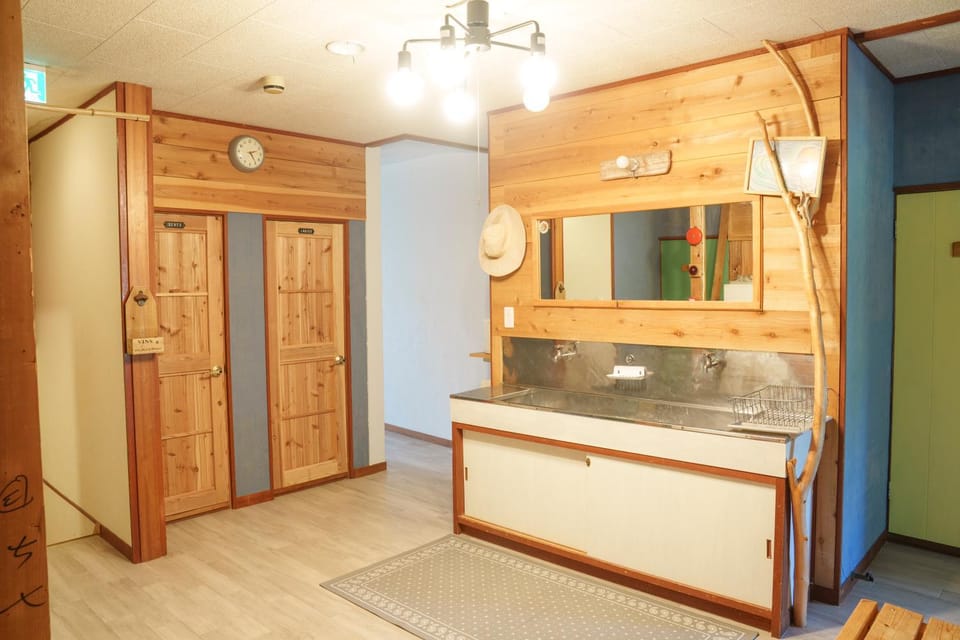 伊豆白浜 Guest house One Big Family Bed and Breakfast in Shizuoka Prefecture