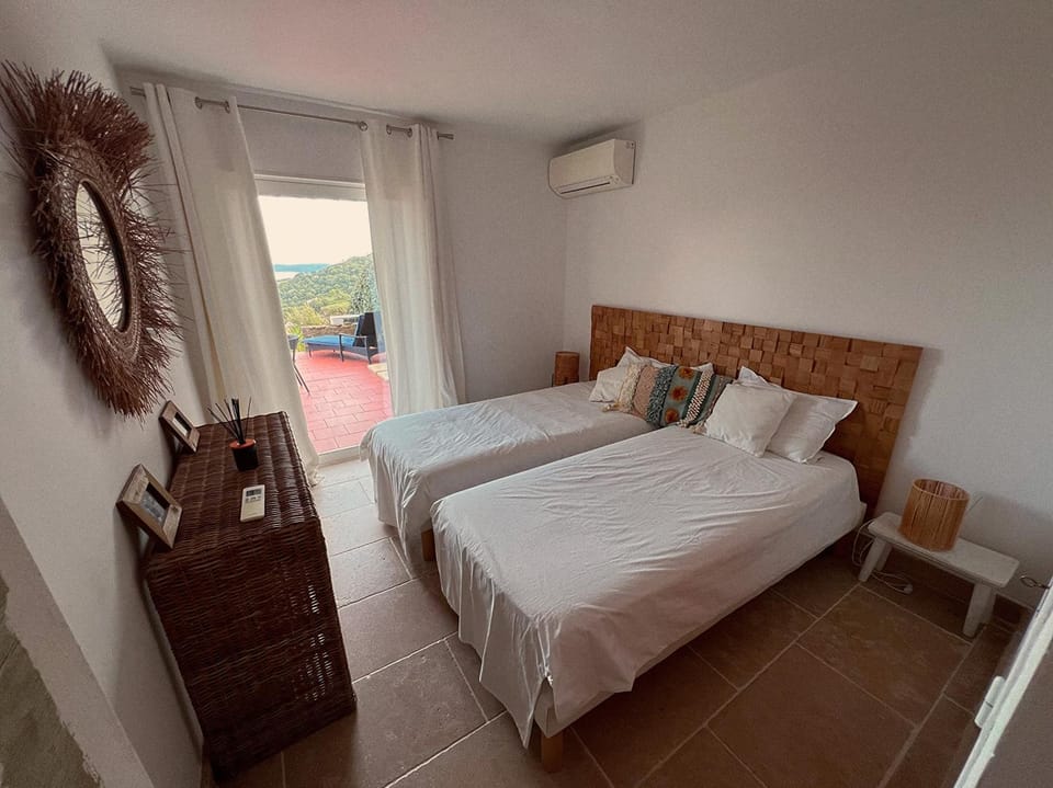 Mas 89 House in Grimaud