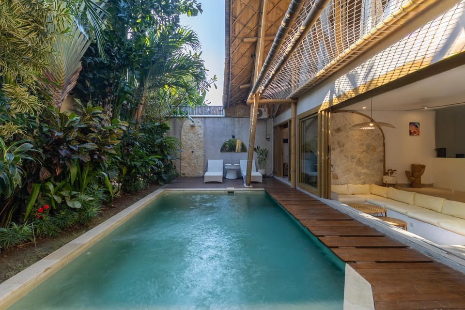 Pool view, Swimming pool