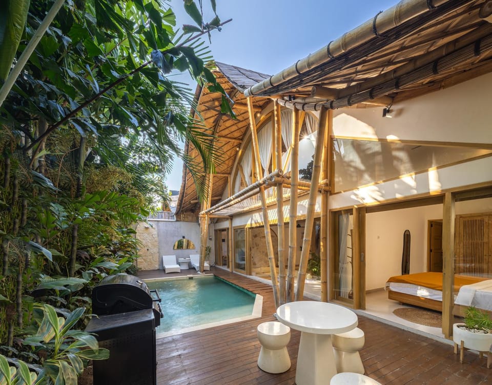 Seating area, Pool view, Swimming pool