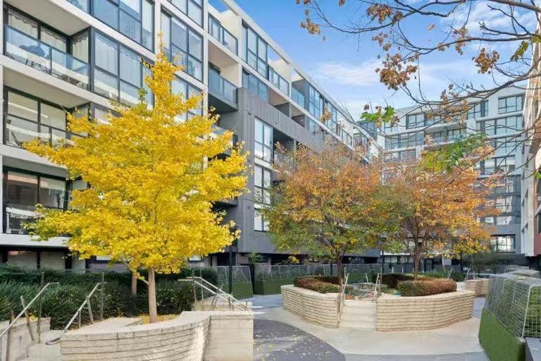 Property building, Garden
