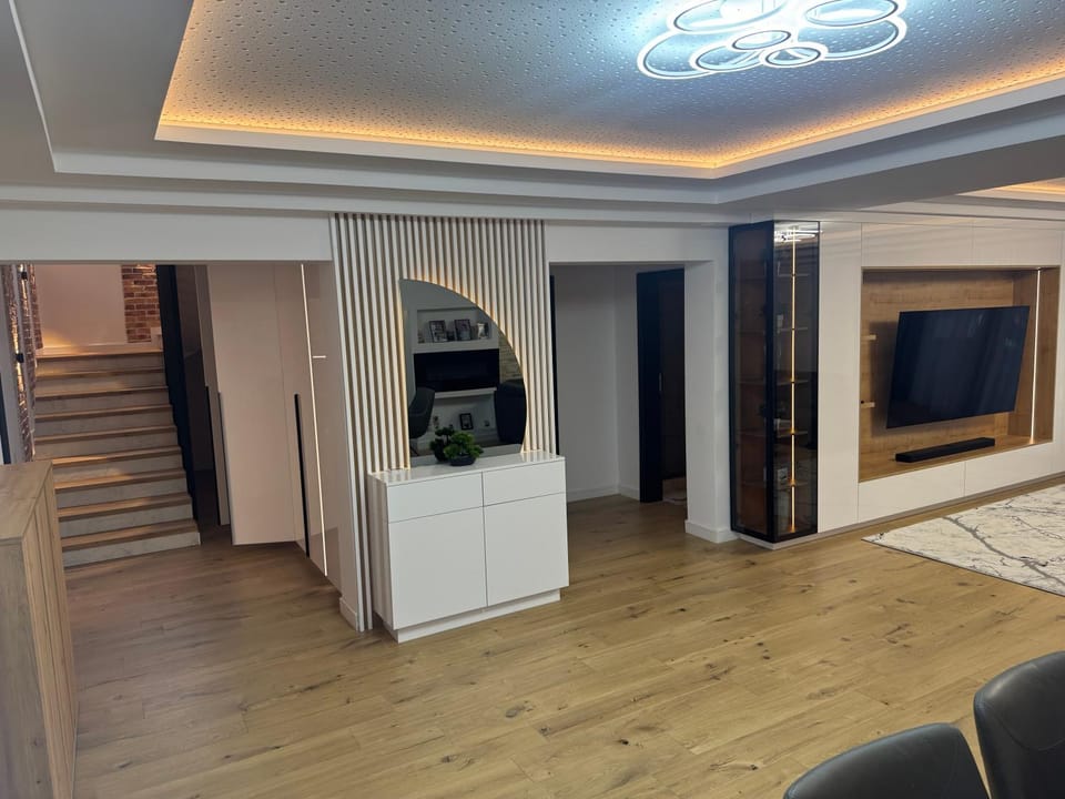 Casa Urbano Mall- Floresti Bed and Breakfast in Cluj County