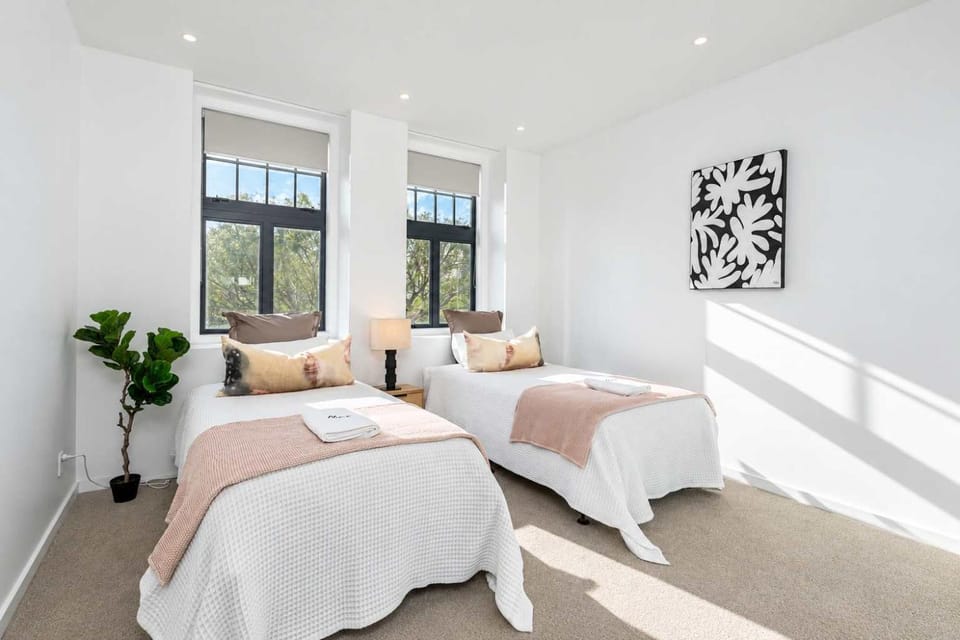 The Primrose Parlor Stylish Heart of the CBD Apartment in Wellington