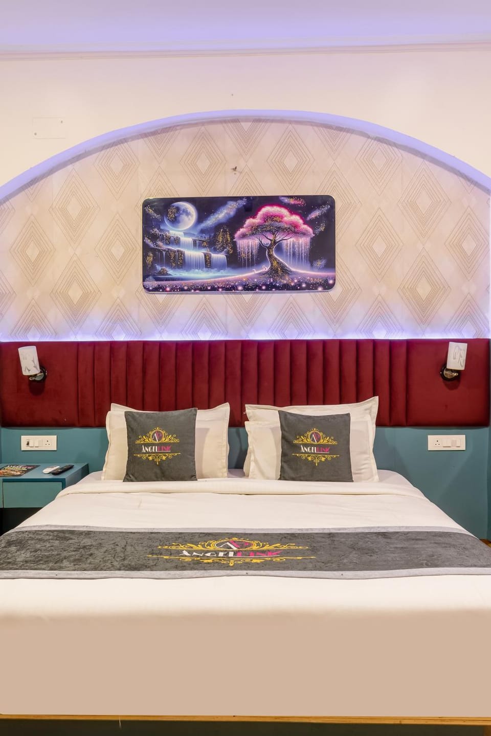Bed, Photo of the whole room