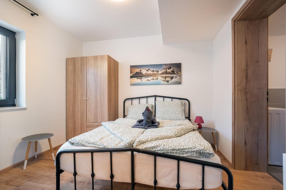 Bed, Photo of the whole room, Bedroom, wardrobe
