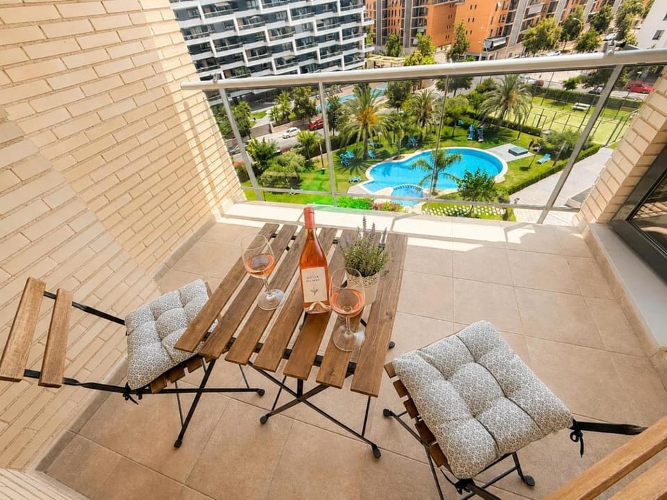 Balcony/Terrace, Pool view