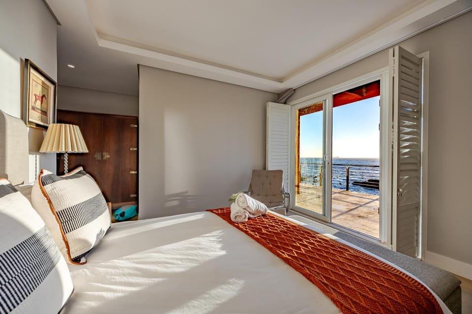 L'Ideaal Waterfront Kothuis, Bloubergstrand- 1 Bed Apartment in Cape Town