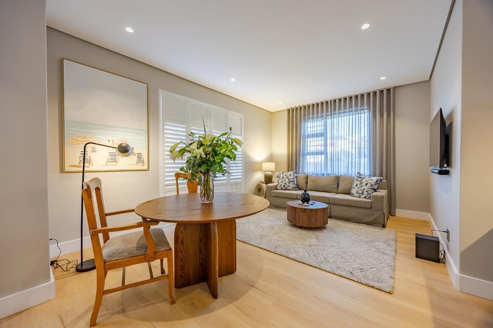 L'Ideaal Waterfront Kothuis, Bloubergstrand- 1 Bed Apartment in Cape Town