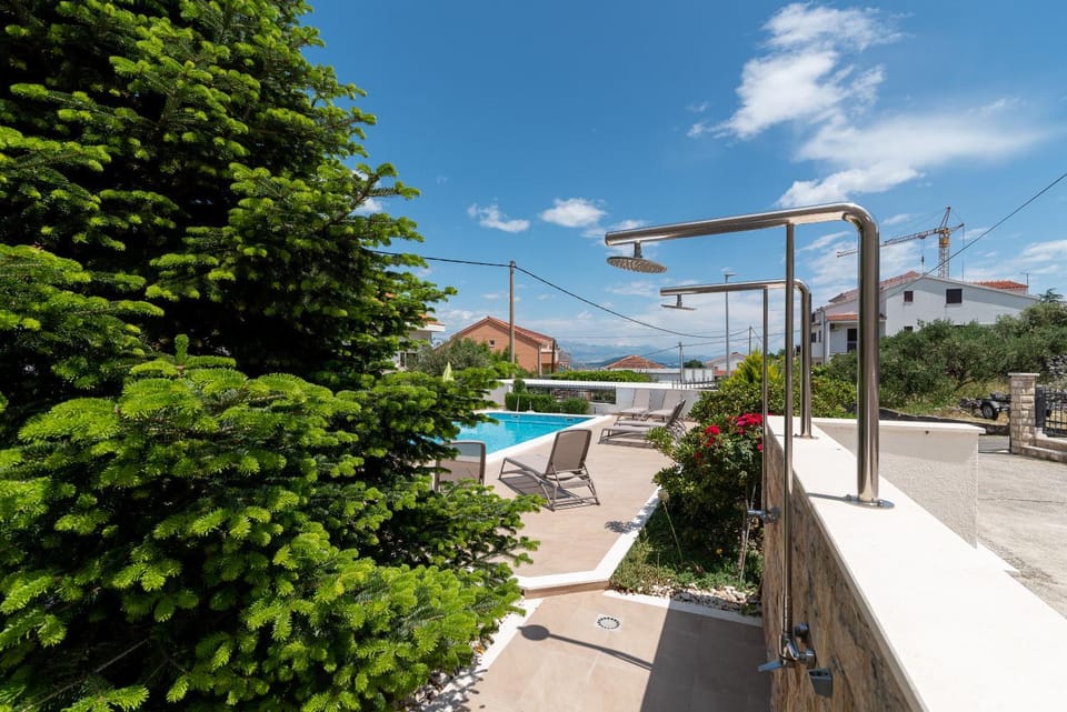 Pool view, Swimming pool