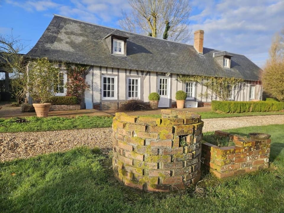 Maison Lyberti 12 pers SPA et Grand jardin House in Normandy