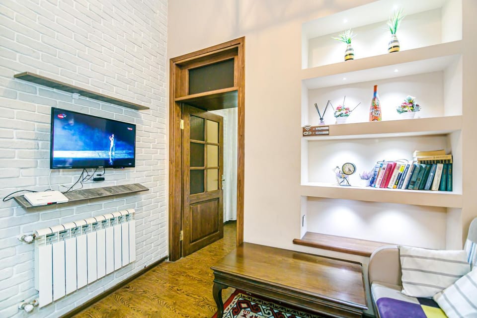 TV and multimedia, Living room, hair dresser