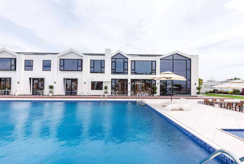 Pool view, Swimming pool