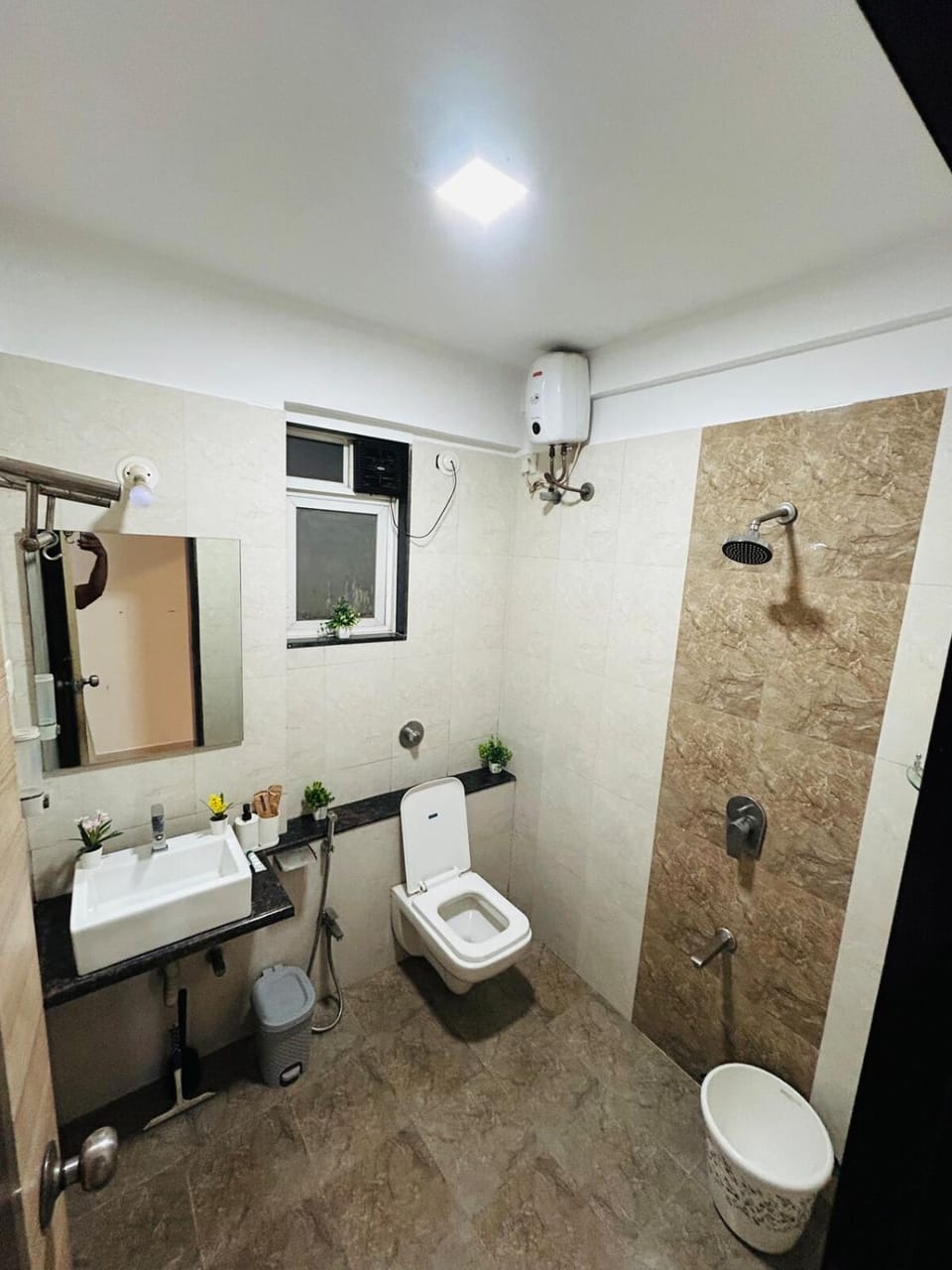 2bhk flat near Hiranandini Powai- Star Homes Apartment in Mumbai