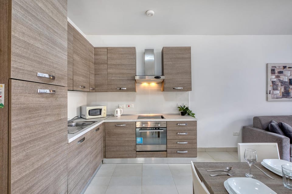 NEW - 2BR Beach side apt by SF HOMES Apartment in Sliema