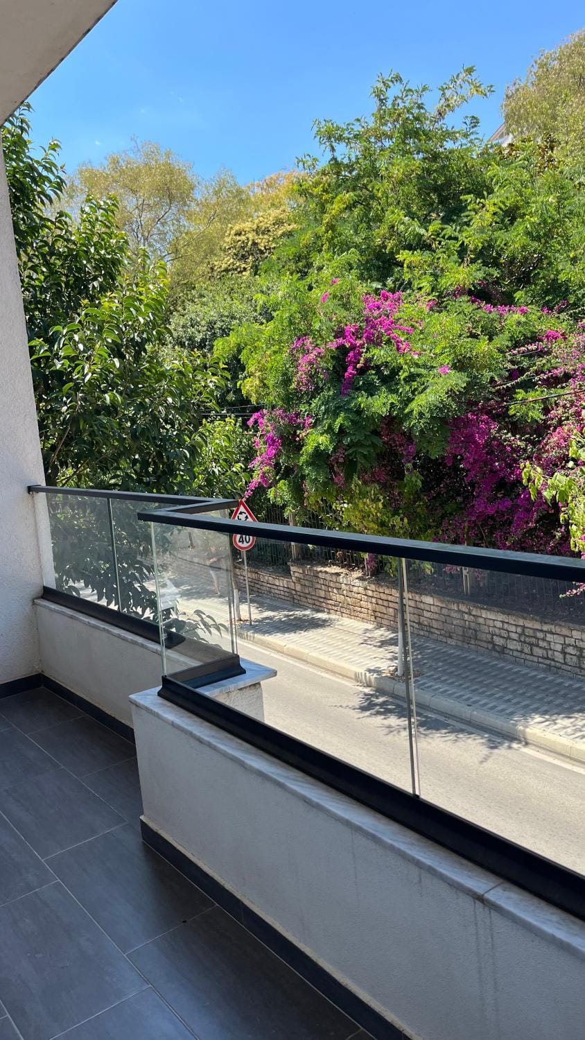 Day, View (from property/room), Balcony/Terrace, Bedroom, City view