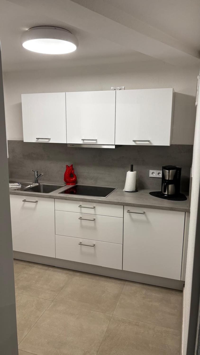 Residenz Meeresbrandung 6 mit Souterrainterrasse zum Westen,2xTV, Einbauküche, Geschirrspüler, Schwimmbad, Sauna ,PKW-Stellplatz, Wlan ! Apartment in Cuxhaven