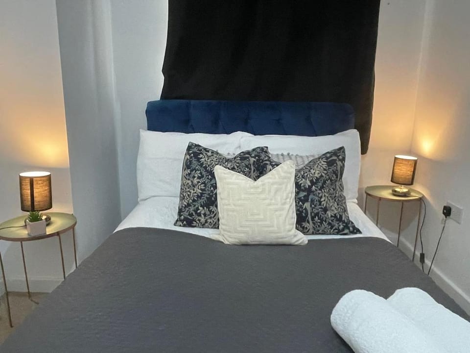Elegant 2 Bedrooms flat in town centre Maidstone Apartment in Maidstone