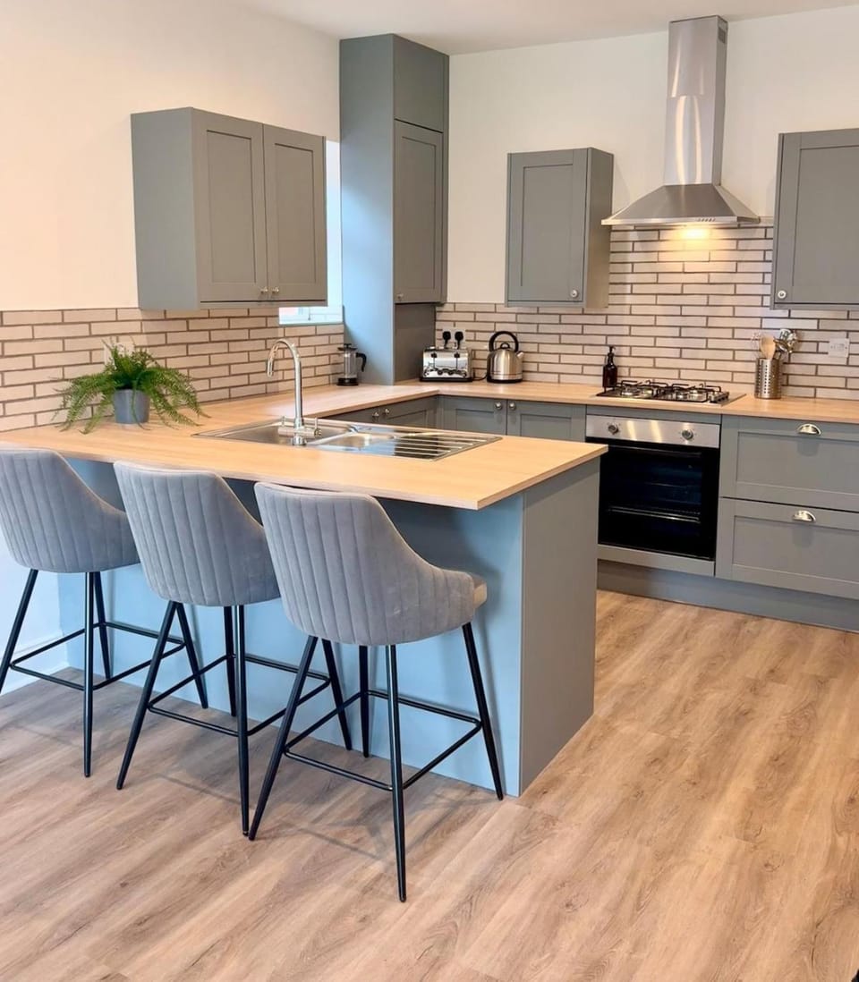 Brand New Sleeps 7 Beach & River only 5 minutes away House in Bournemouth